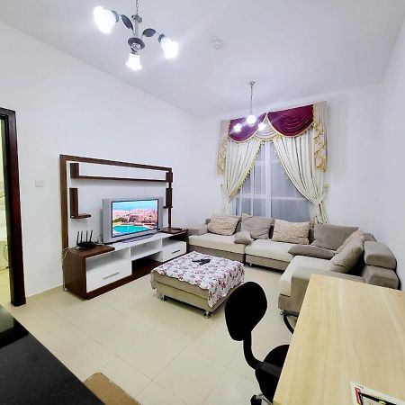 Cheap Holiday Home Ajman Exterior photo