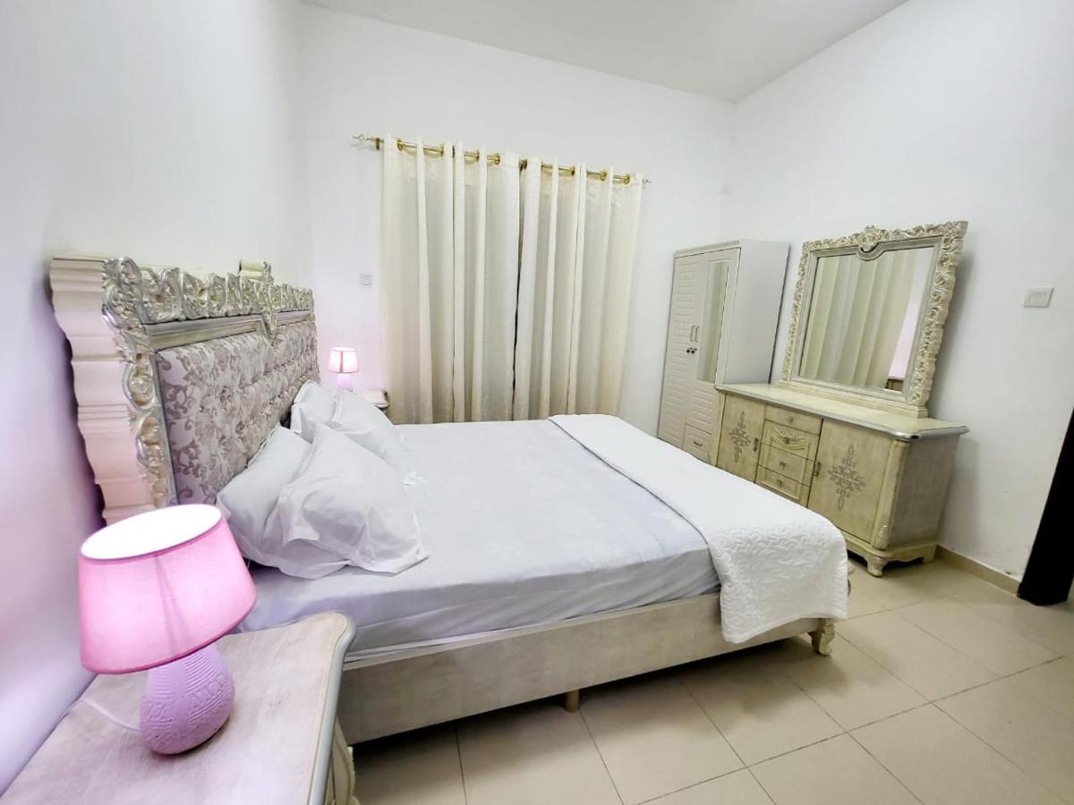 Cheap Holiday Home Ajman Exterior photo