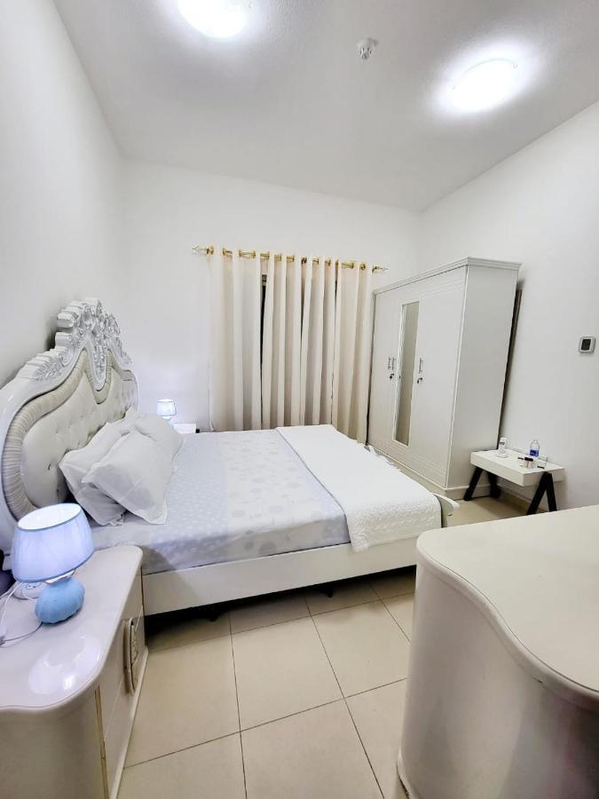Cheap Holiday Home Ajman Exterior photo