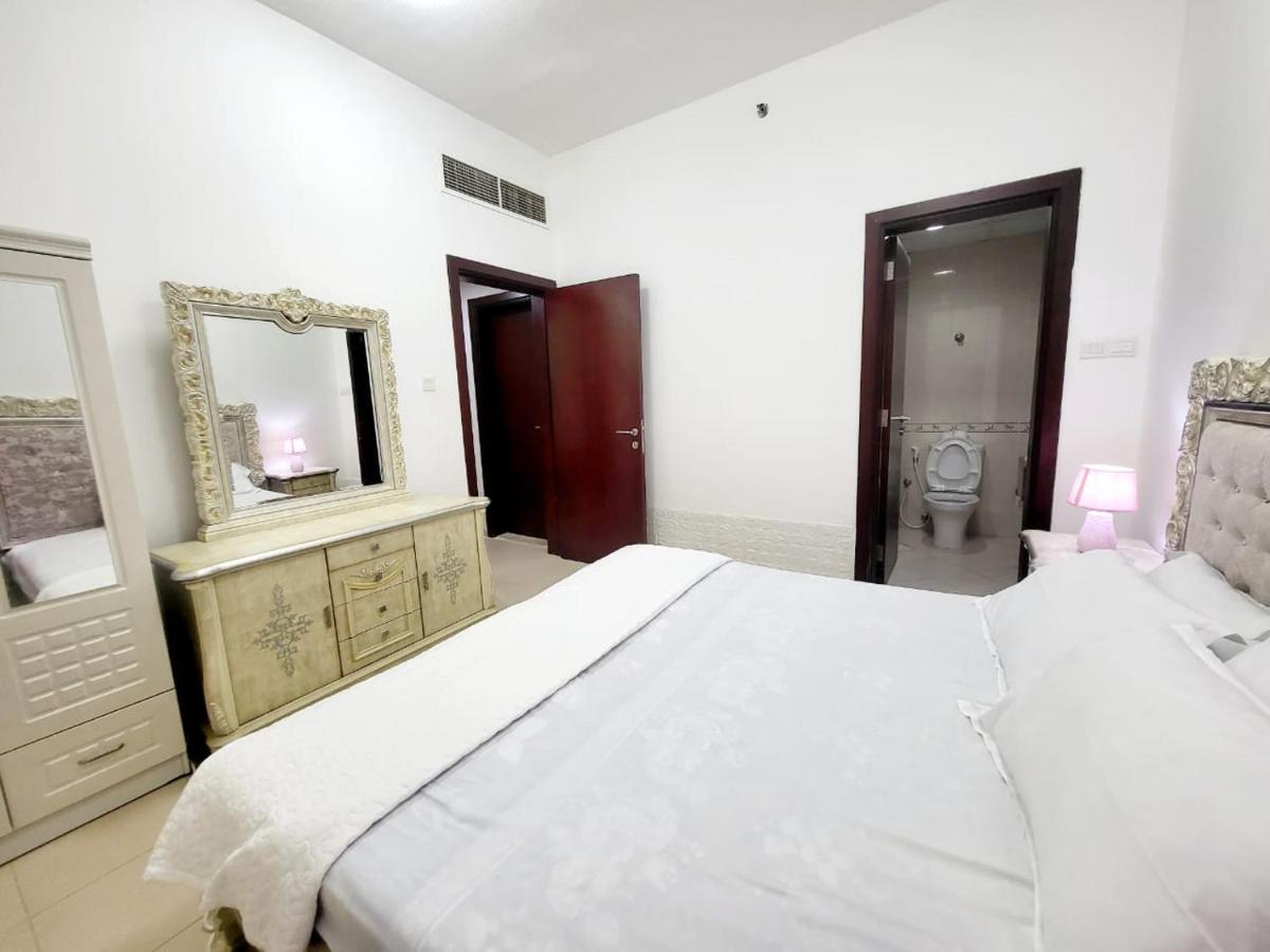 Cheap Holiday Home Ajman Exterior photo