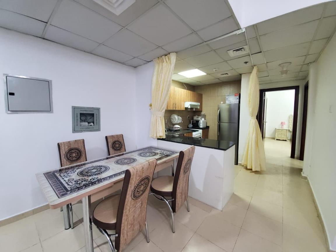 Cheap Holiday Home Ajman Exterior photo