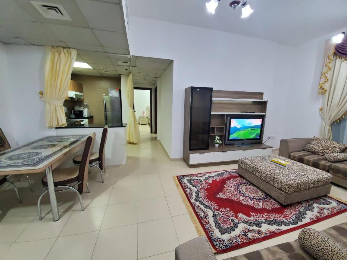 Cheap Holiday Home Ajman Exterior photo