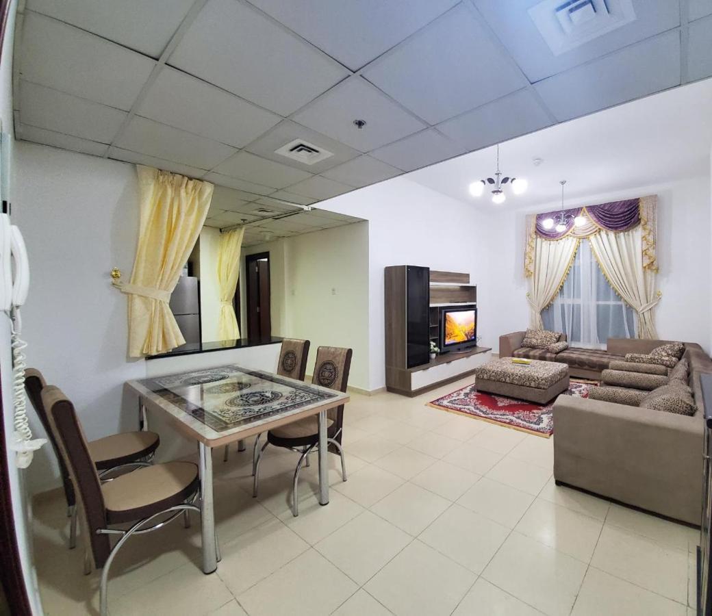 Cheap Holiday Home Ajman Exterior photo
